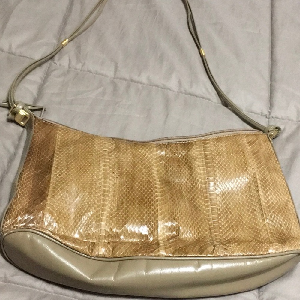 Purse - Picture 2 of 4